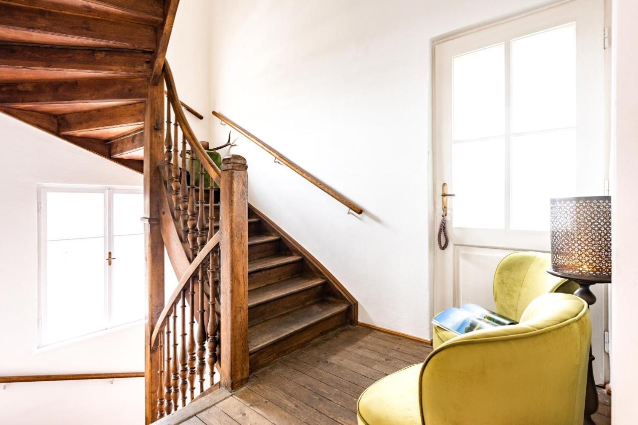 Family Wellhouse Green Garden Direct In Salzburg, Sunny Big Garden, Up To 16 Pax, Bikes For Free, Bbq, Sunbeds, Parking For Free, 15 Min Sound Of Music Exterior foto