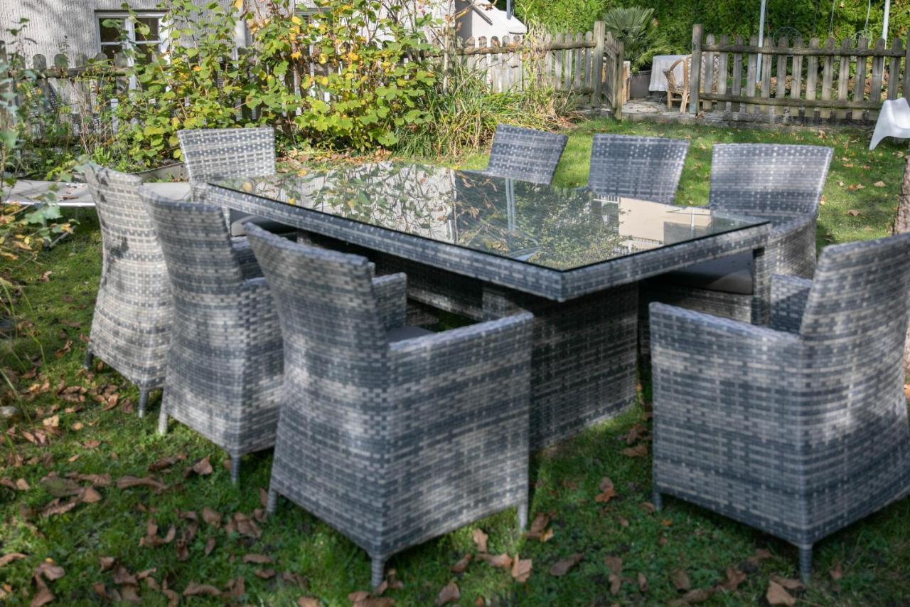 Family Wellhouse Green Garden Direct In Salzburg, Sunny Big Garden, Up To 16 Pax, Bikes For Free, Bbq, Sunbeds, Parking For Free, 15 Min Sound Of Music Exterior foto